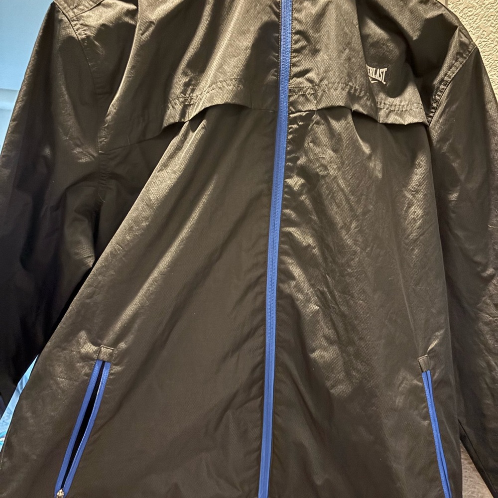 Everlast Black and Blue Windbreaker Lightweight Sporty Design